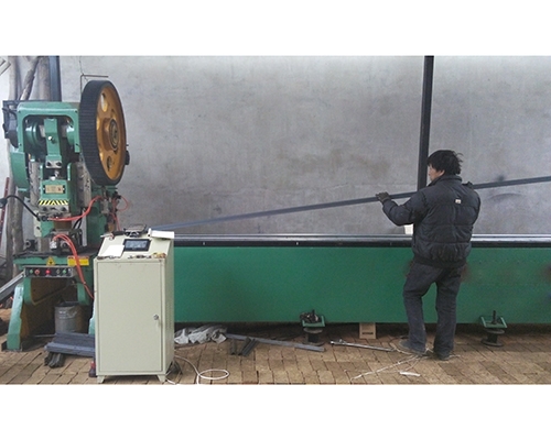 南京数控角钢法兰生产线展示
