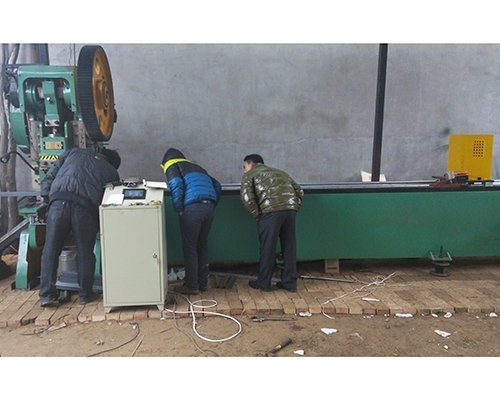 南京数控角钢法兰生产线-冲床式